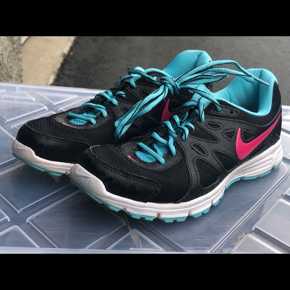 Nike Womens Revolution 2 554900-019 Running Shoes Black Lace Up Low Top Size 7.5 - Picture 3 of 12